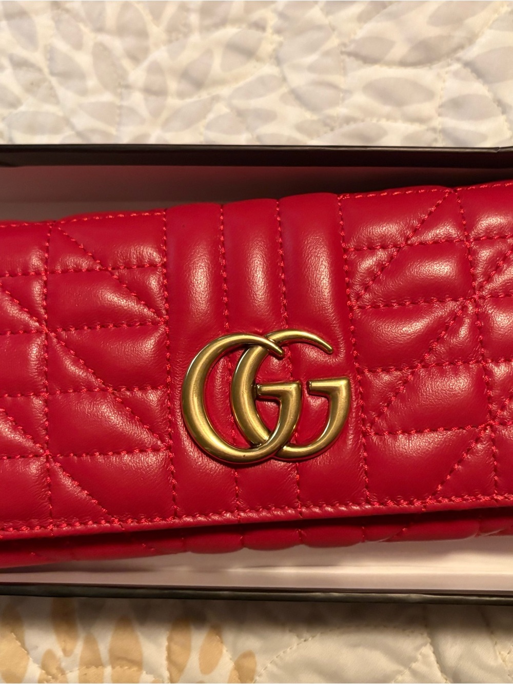 Authentic New never Used Gucci Red GG Marmont Quilted Leather Wallet